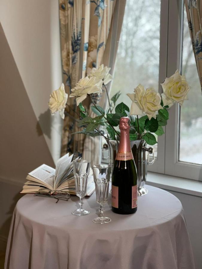 Domaine De L'Orangerie Du Chateau De Motteville Chambres D'Hotes Eksteriør billede